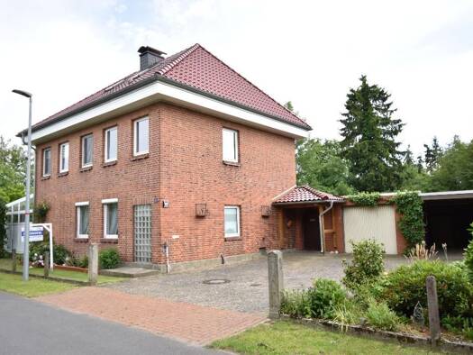 Haus zum Kauf 215.000 € 6 Zimmer 175 m² 802 m² Grundstück Suhlendorf Suhlendorf 29562