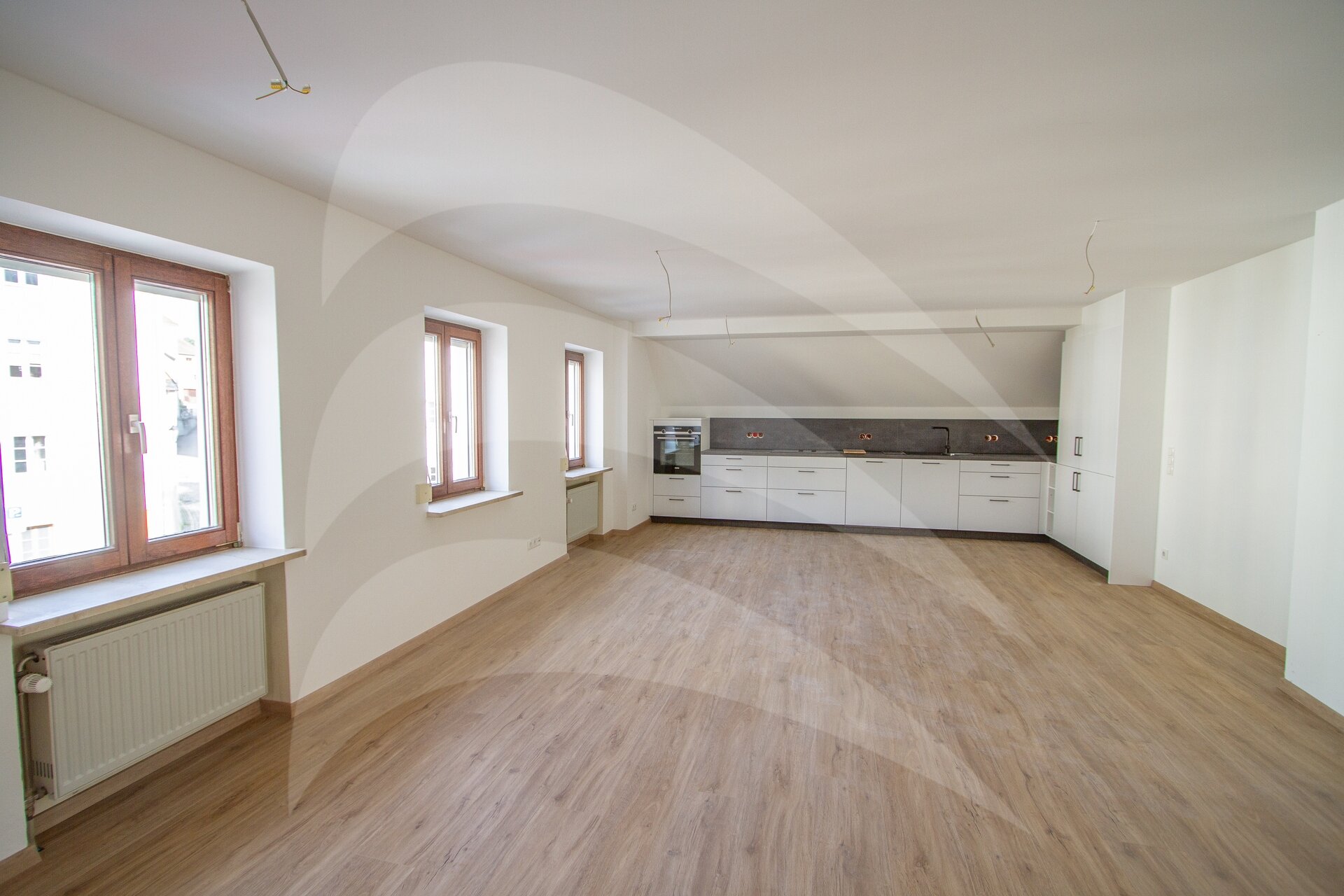 Wohnung zur Miete 1.390 € 5 Zimmer 154,9 m²<br/>Wohnfläche 3.<br/>Geschoss Marktplatz 7 Hals Passau 94034