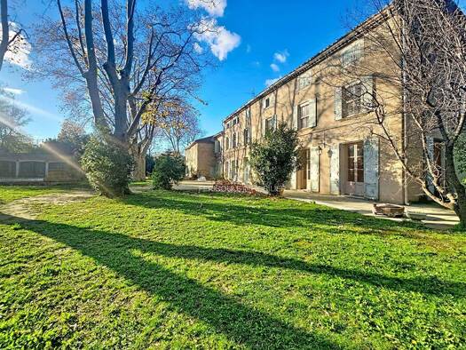 Einfamilienhaus zum Kauf 1.040.000 € 12 Zimmer 363 m² 3.000 m² Grundstück Montfavet Pericentre AVIGNON 84140