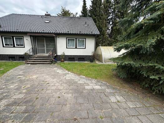Einfamilienhaus zum Kauf 1.700.000 € 5 Zimmer 235 m² 1.915 m² Grundstück Wittenau Reinickendorf 13437