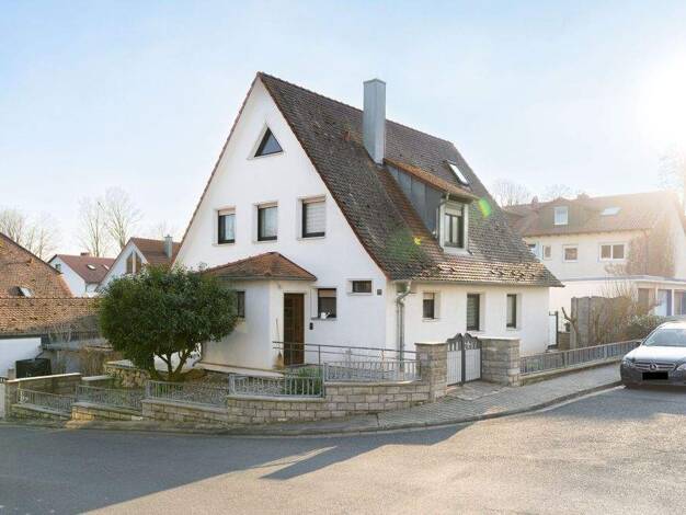 Einfamilienhaus zum Kauf 449.000 € 5 Zimmer 142 m² 603 m² Grundstück Markt Einersheim 97348