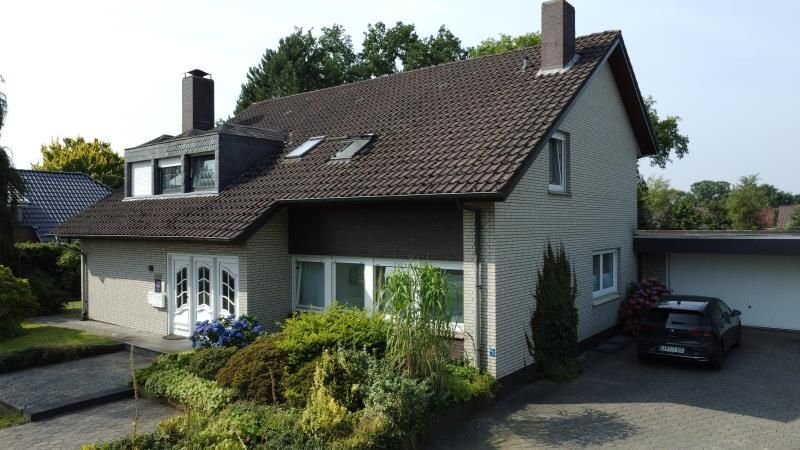 Einfamilienhaus zum Kauf provisionsfrei 330.000 € 7 Zimmer 220 m²<br/>Wohnfläche 1.400 m²<br/>Grundstück Flachsmeer Westoverledingen 26810