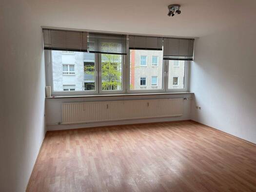 Studio zur Miete 408 € 1 Zimmer 29,1 m² 1. Geschoss frei ab 01.10.2026 Ludwig-Feuerbach-Straße Rennweg Weiterer Innenstadtgürtel West / Nord / Ost 90489