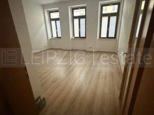 Wohnung zur Miete 350 € 2 Zimmer 51,2 m² EG frei ab sofort Kreuzstraße 19 Grimma 04668