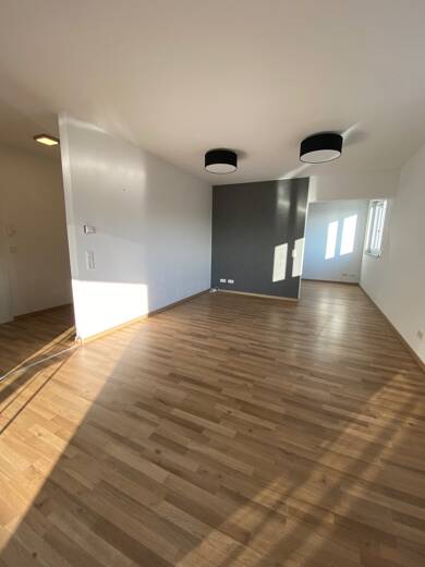Penthouse zur Miete 1.175 € 3 Zimmer 101 m² Dachgeschoss, 4. Geschoss frei ab 01.07.2025 Malstatt Saarbrücken 66113