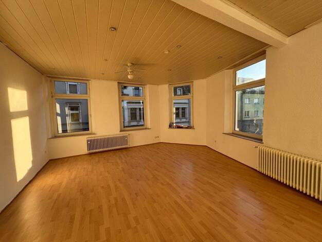 Wohnung zum Kauf 135.000 € 4,5 Zimmer 102 m² Mitte-Ost Mülheim an der Ruhr 45470