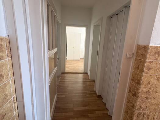 Wohnung zur Miete 1.280 € 2 Zimmer 63 m² Geschoss 1/4 frei ab 01.10.2026 Nürnberger Straße 180 Innenstadt Fürth 90762