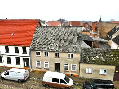 Mehrfamilienhaus zum Kauf 28.900 € 7 Zimmer 109,1 m² 256 m² Grundstück Gnoien Gnoien 17179
