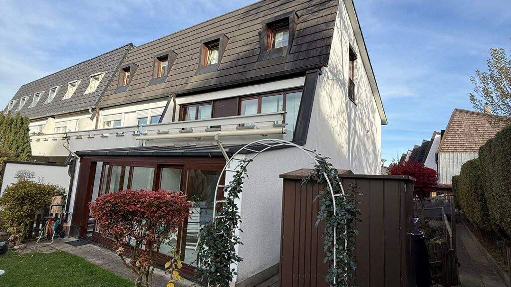 Reihenendhaus zum Kauf 899.500 € 5,5 Zimmer 162,3 m² 273 m² Grundstück Zorneding 85604