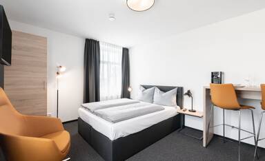 Wohnung zur Miete Wohnen auf Zeit 1.500 € 1 Zimmer 26 m² frei ab 20.04.2025 Seligenthaler Straße Nikola Landshut 84034
