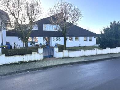 Haus zum Kauf 315.000 € 7 Zimmer 255 m² 1.000 m² Grundstück Garrel Garrel 49681