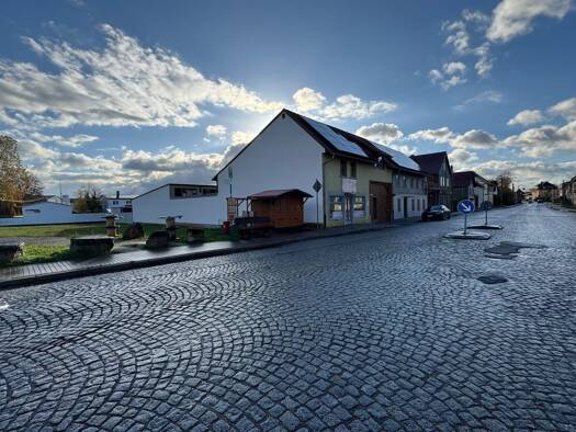 Bauernhaus zum Kauf als Kapitalanlage geeignet 1 Zimmer 375 m² 1.400 m² Grundstück Stregda Eisenach 99817