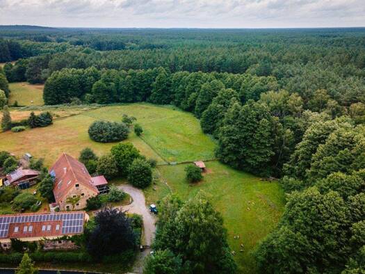 Immobilie zum Kauf 875.000 € 8 Zimmer 290 m² 6.235 m² Grundstück Dorfstraße Zechow Rheinsberg 16831