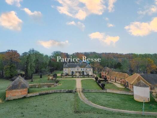 Land-/Forstwirtschaft zum Kauf 1.600.000 € 158.806 m² Grundstück Centre Ville Beaune 21200