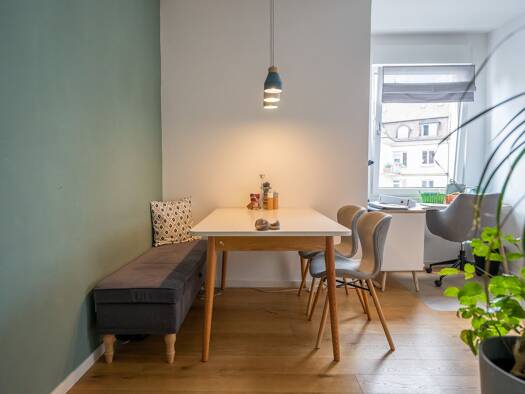 Wohnung zur Miete 1.250 € 2 Zimmer 63 m² 3. Geschoss frei ab 01.01.2027 West Stuttgart 70193