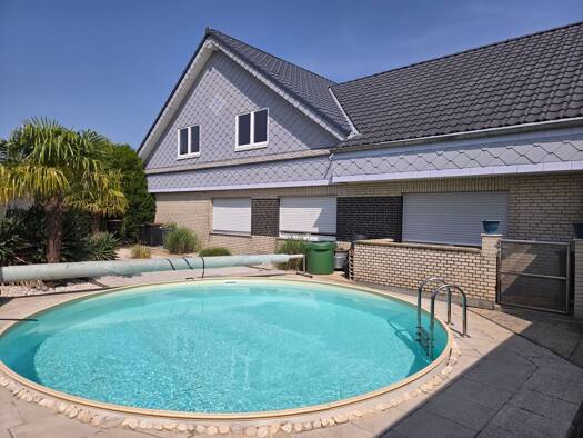 Einfamilienhaus zum Kauf 545.000 € 6 Zimmer 166 m² 915 m² Grundstück Kaster Bedburg 50181