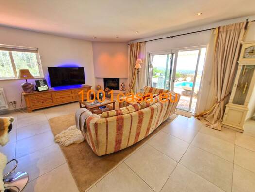 Villa zum Kauf provisionsfrei 1.150.000 € 4 Zimmer 200 m² 645 m² Grundstück frei ab sofort Loulé (São Clemente) 8100