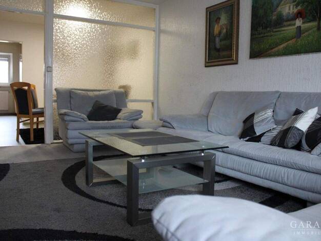 Wohnung zum Kauf 215.000 € 3,5 Zimmer 77 m² 1. Geschoss Lauffen am Neckar 74348