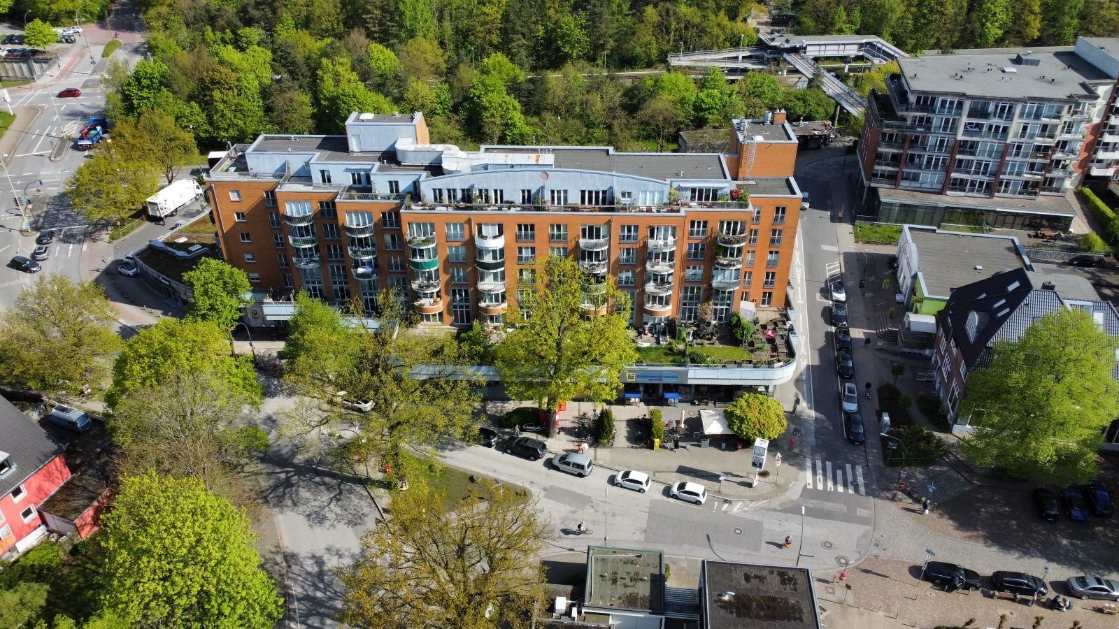 Wohn- und Geschäftshaus zum Kauf provisionsfrei als Kapitalanlage geeignet 19.500.000 € 6.985 m²<br/>Fläche 5.645 m²<br/>Grundstück Wedeler Landstraße 52-58 Rissen Hamburg 22559