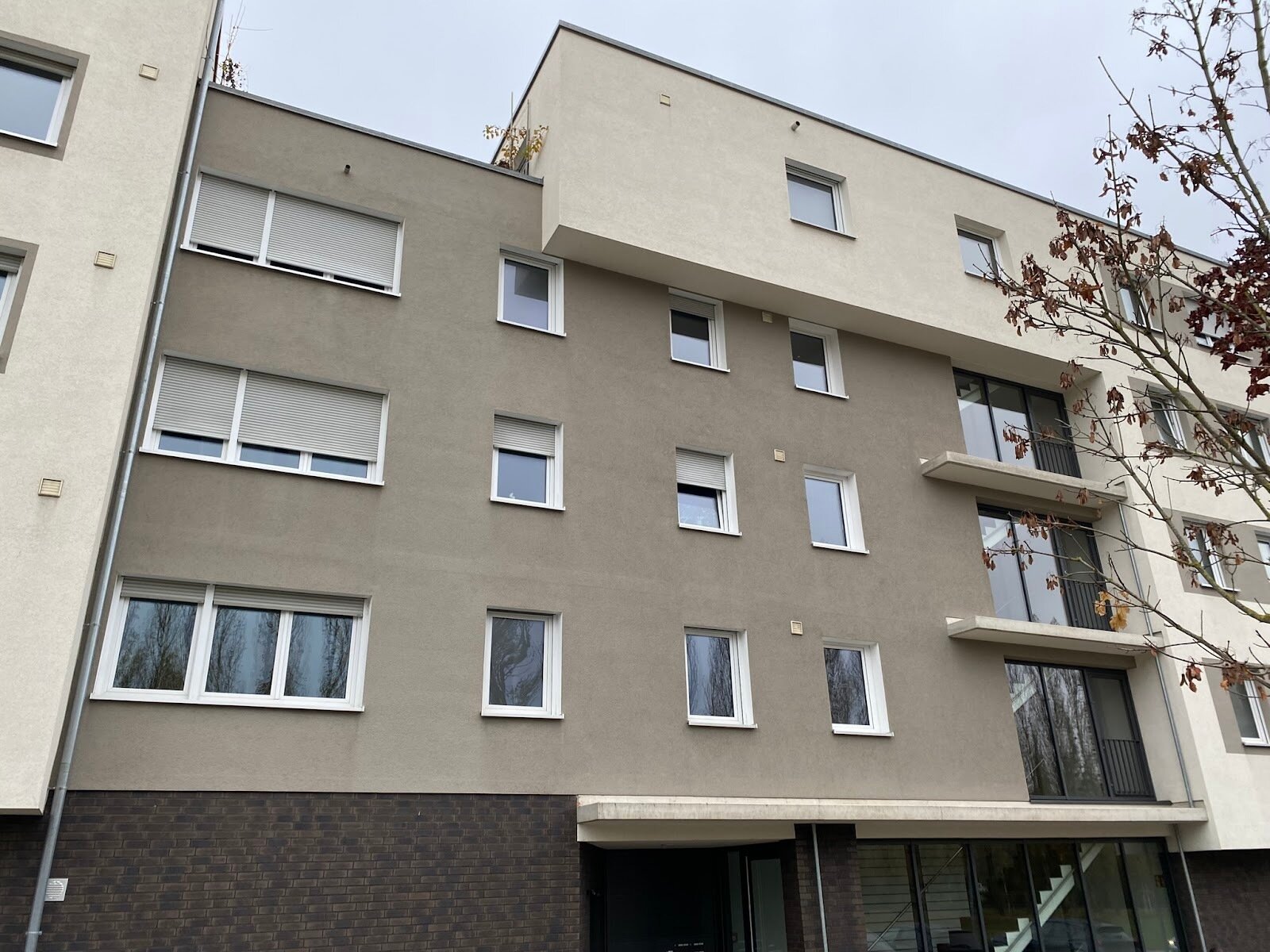 Wohnung zur Miete 1.337 € 4 Zimmer 98,3 m²<br/>Wohnfläche 3.<br/>Geschoss 01.12.2024<br/>Verfügbarkeit Schönbuchstrasse 24 Stadtg./Röhrer Weg/Leere Wasen/Wasserb. Böblingen 71032