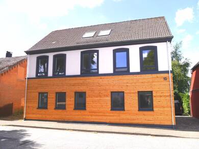 Wohnung zur Miete 750 € 2 Zimmer 64 m² Geschoss 2/2 Rendsburger Straße 10 Hohenwestedt 24594