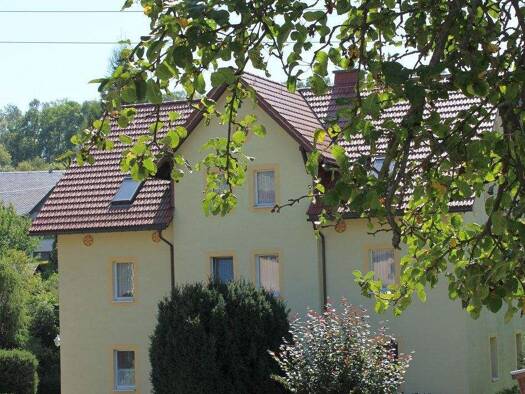 Einfamilienhaus zum Kauf 190.000 € 6 Zimmer 190 m² 1.450 m² Grundstück frei ab sofort Sadisdorf Dippoldiswalde 01744