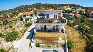 Haus zum Kauf 550.000 € 6 Zimmer 260 m² 300 m² Grundstück Trogir