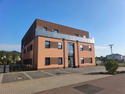 Wohnung zur Miete 1.380 € 4 Zimmer 125,4 m² Geschoss 1/5 frei ab 01.01.2027 Am Elbpavillon Ziebigk Dessau-Roßlau 06846