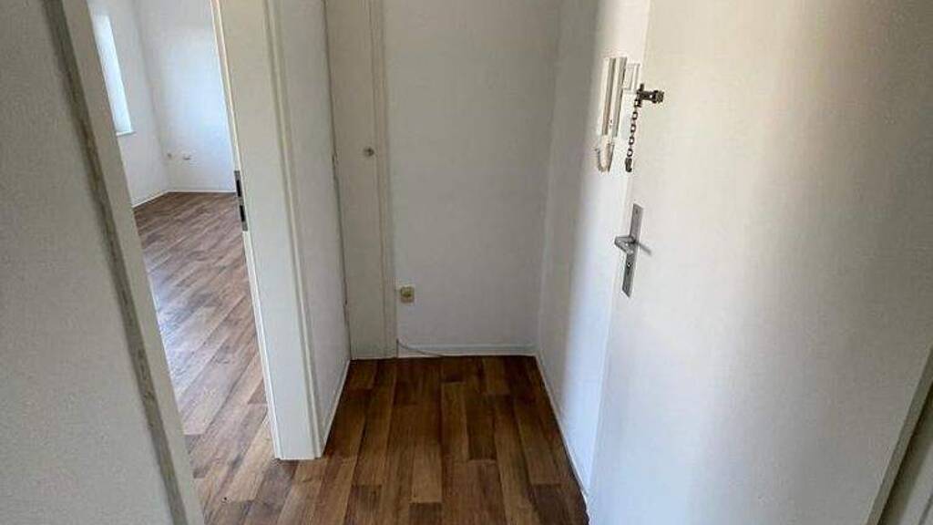 Studio zur Miete 245 € 1 Zimmer 32,3 m² Heppens Wilhelmshaven / Heppens 26384
