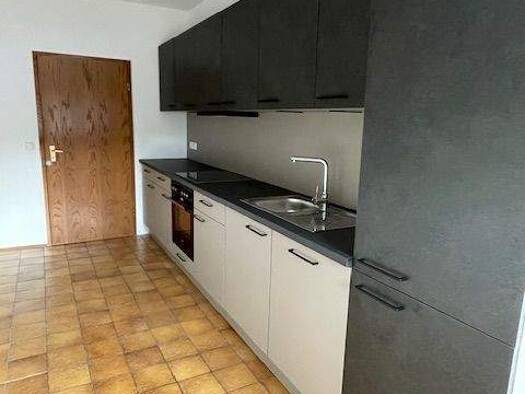 Wohnung zur Miete 890 € 3 Zimmer 100 m² frei ab sofort Hofmarkstraße 4 Steinsberg Regenstauf 93128