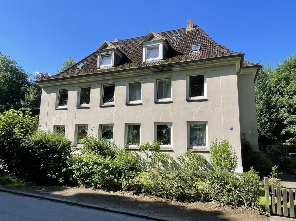 Mehrfamilienhaus zum Kauf provisionsfrei 279.000 € 8 Zimmer 145,4 m²<br/>Wohnfläche 348 m²<br/>Grundstück Flintbeker Straße 24 Gaarden - Süd / Kronsburg Bezirk 2 Kiel 24113