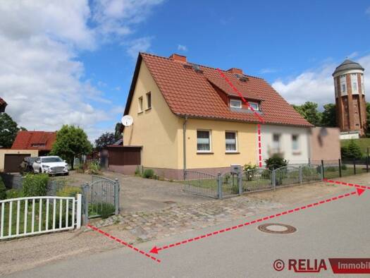 Doppelhaushälfte zum Kauf 175.000 € 3 Zimmer 83,2 m² 627 m² Grundstück Wismarsche Str. 16 Bützow Bützow 18246