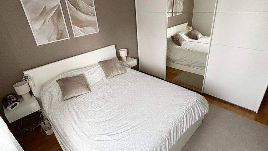 Wohnung zur Miete 950 € 3 Zimmer 78 m² frei ab sofort Hövelhof 33161