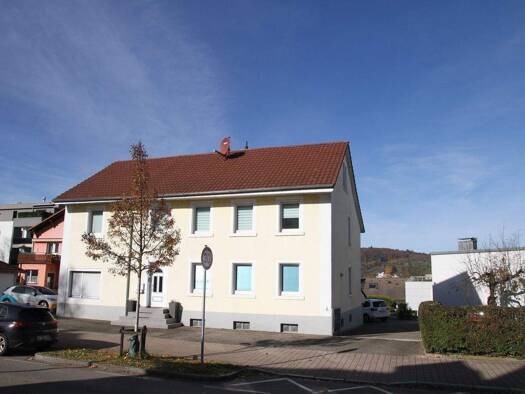 Mehrfamilienhaus zum Kauf 999.999 € 11 Zimmer 273,9 m² 803 m² Grundstück frei ab sofort Brombach Lörrach 79541