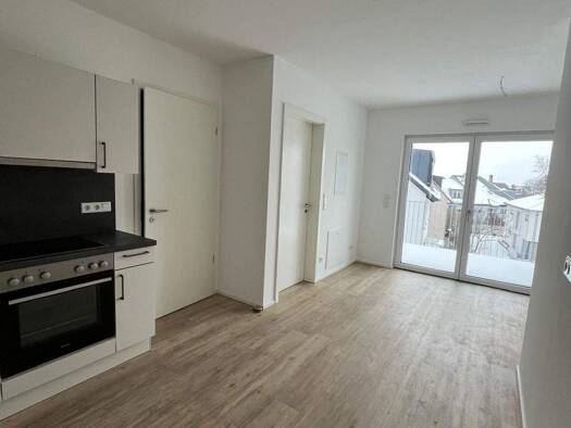 Wohnung zur Miete 754 € 1,5 Zimmer 37,7 m² Fürther Straße 45 Zirndorf 90513