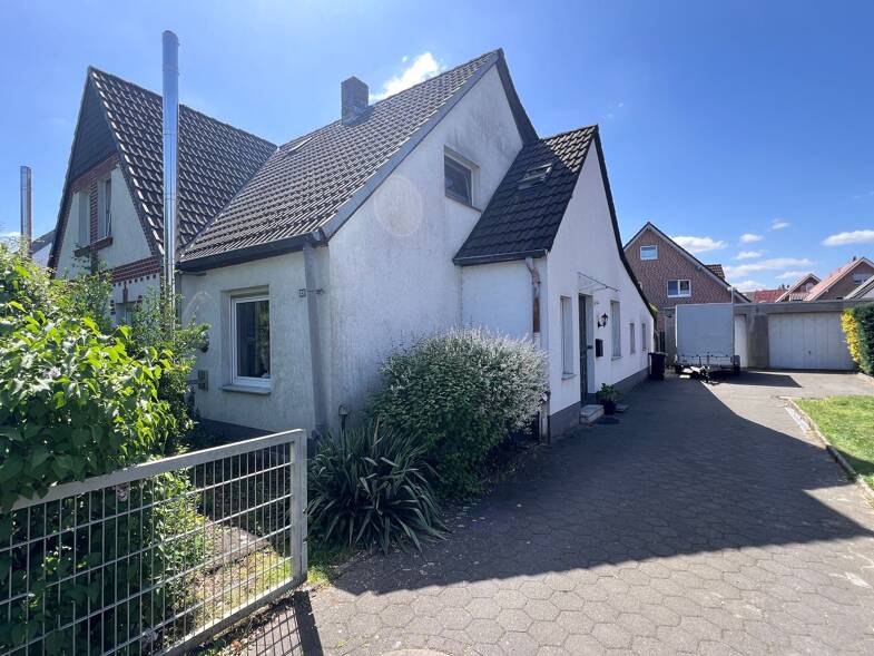 Doppelhaushälfte zum Kauf 319.000 € 5,5 Zimmer 118 m² 414 m² Grundstück frei ab 01.06.2025 Holsterhausen Dorsten 46284