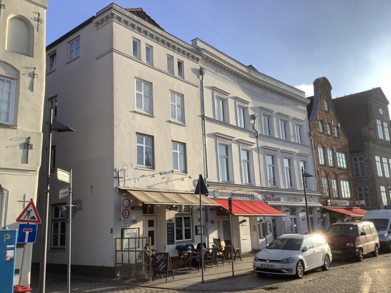 Wohnung zur Miete 720 € 2,5 Zimmer 65,4 m²<br/>Wohnfläche 2.<br/>Geschoss 18.01.2025<br/>Verfügbarkeit Pagönnienstr. 13-17 Innenstadt Lübeck 23552