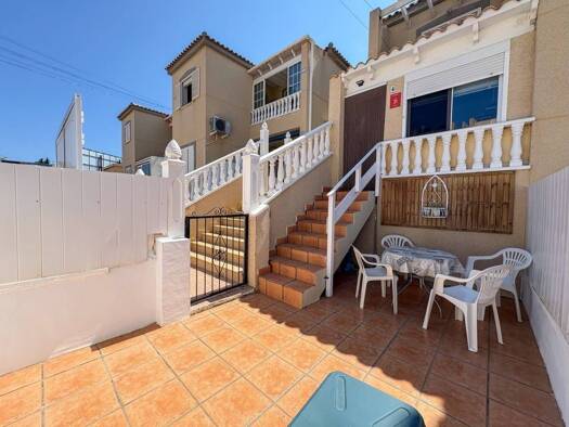 Wohnung zur Miete 700 € 1 Zimmer 50 m² Torrevieja 03183