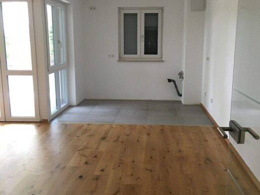 Wohnung zur Miete 890 € 3 Zimmer 81,4 m² EG Deggendorf 94469