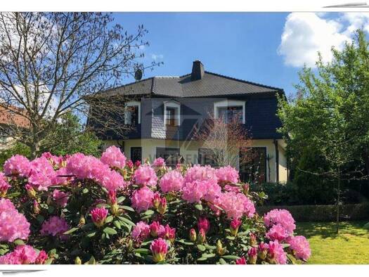 Einfamilienhaus zum Kauf provisionsfrei 659.000 € 7 Zimmer 232 m² 1.097 m² Grundstück Dürrenebersdorf Gera 07548