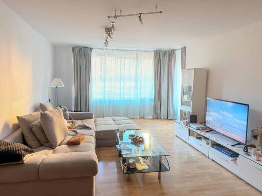 Wohnung zur Miete 1.250 € 3 Zimmer 85 m² Geschoss 3/5 frei ab 01.04.2026 Pestalozzistraße 14 Seeleinsbühl Nürnberg 90429