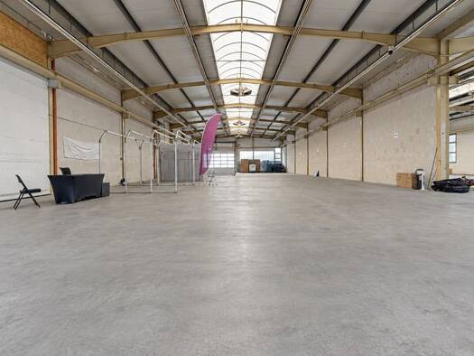Lagerhalle zur Miete 4.532 € 824 m² Lagerfläche Oyten Oyten 28876