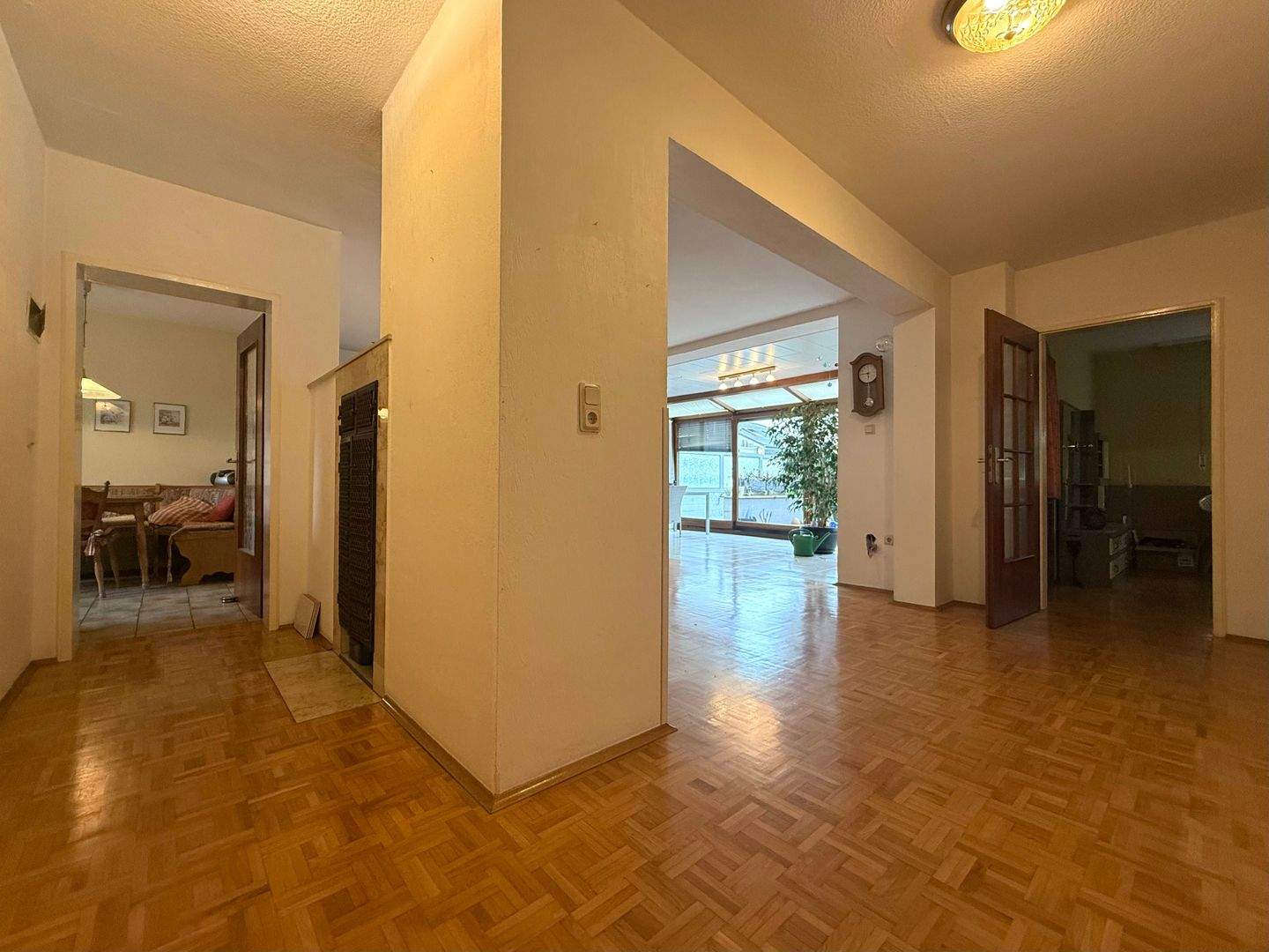 Immobilie in Ilvesheim - Ideal für Selbstnutzer und Kapitalanleger: Gepflegtes Mehrfamilienhaus mit Garten und Garage - Bild 4