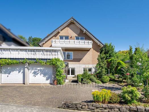Einfamilienhaus zum Kauf 425.000 € 8 Zimmer 204 m² 441 m² Grundstück Hämmern Wipperfürth 51688