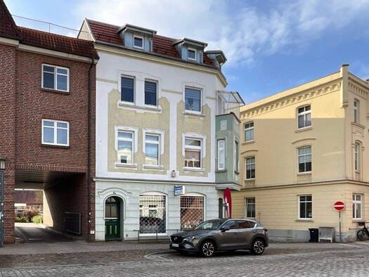 Haus zum Kauf 289.000 € 9 Zimmer 267,5 m² 305 m² Grundstück Grabow 19300