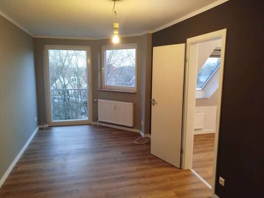 Wohnung zur Miete 380 € 1,5 Zimmer 31 m² Geschoss 2/3 frei ab sofort Elmshorn 25336