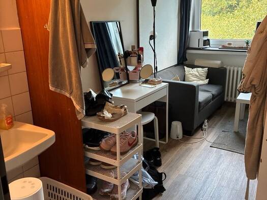 WG-Zimmer zur Miete 289 € 12 m² Geschoss 3/7 frei ab 01.09.2026 Marienburger Höhe Hildesheim 31141