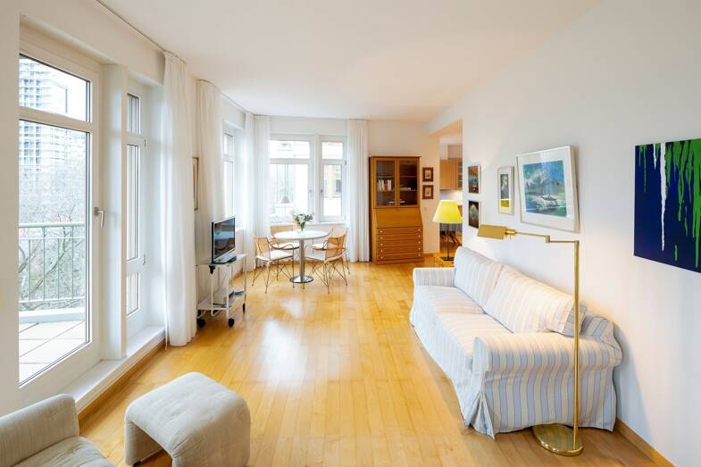 Wohnung zum Kauf 795.000 € 2,5 Zimmer 87,9 m² 3. Geschoss Corneliusstraße 3 Tiergarten Berlin 10787