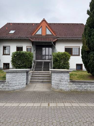 Stadthaus zur Miete 1.100 € 4 Zimmer 140 m² 500 m² Grundstück frei ab sofort Breithardt Hohenstein 65329