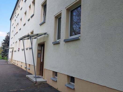 Mehrfamilienhaus zum Kauf als Kapitalanlage geeignet 280.000 € 713 m² 1.940 m² Grundstück Ostrau Jahnatal 04749